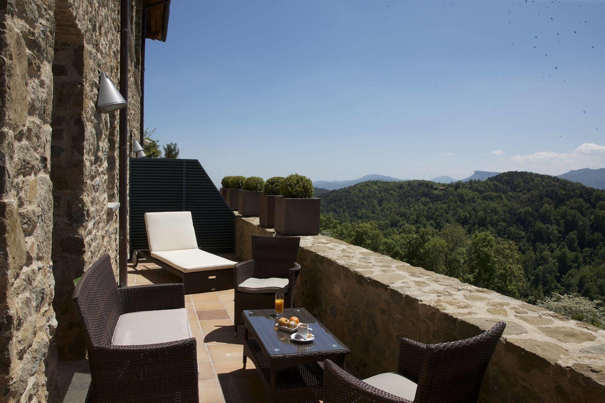 Hotel Restaurante El Ventos Sant Felíu de Pallarols Kültér fotó