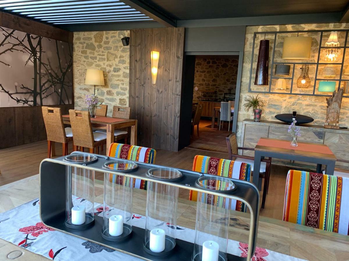 Hotel Restaurante El Ventos Sant Felíu de Pallarols Kültér fotó