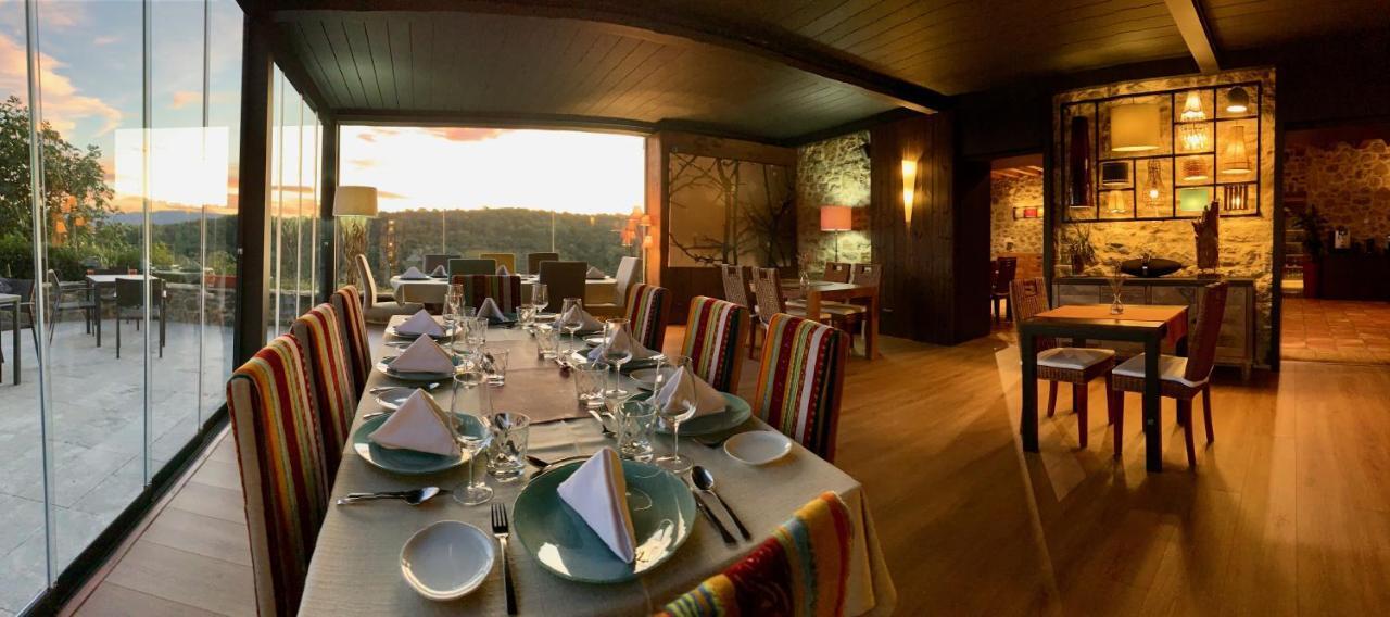 Hotel Restaurante El Ventos Sant Felíu de Pallarols Kültér fotó